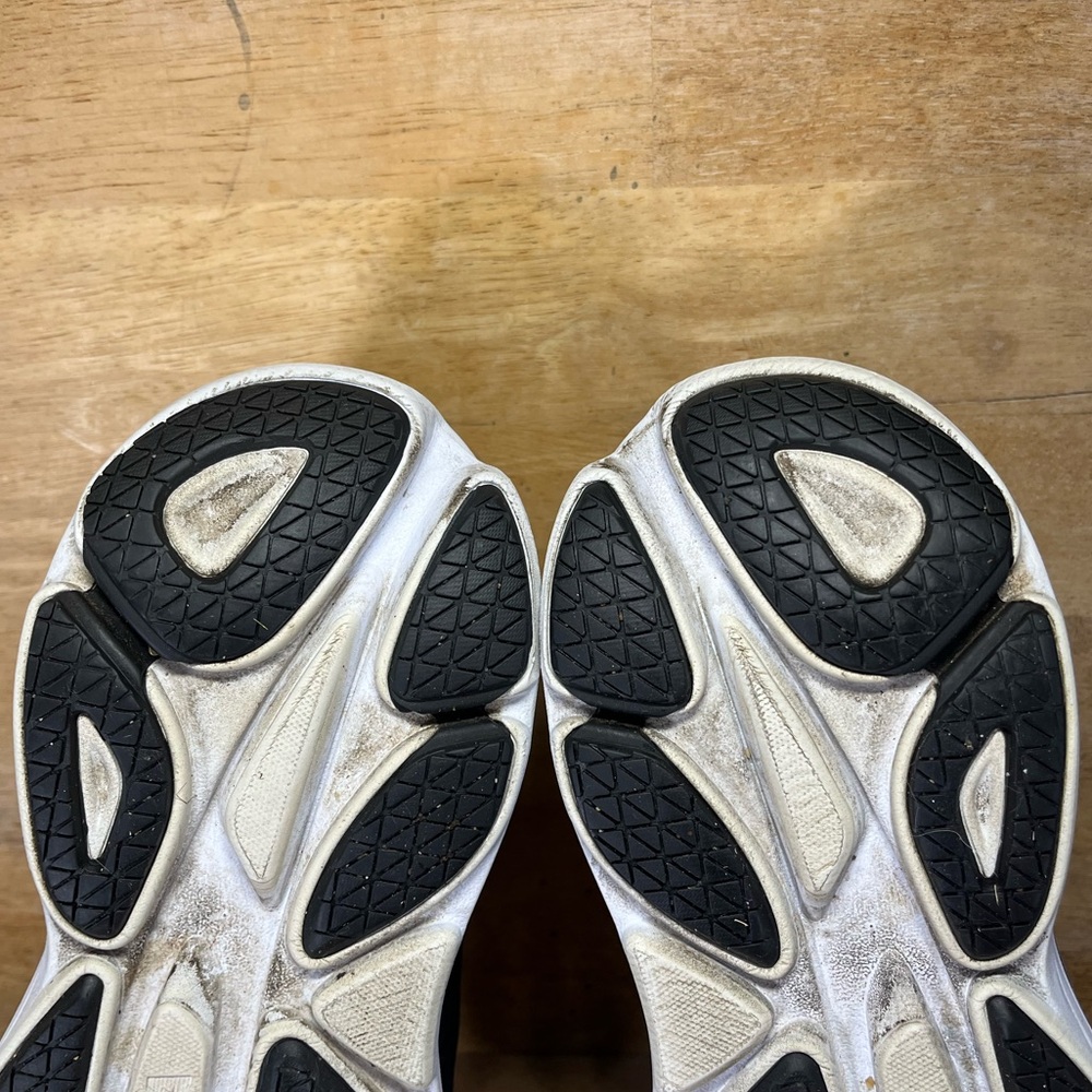 Hoka One One Bondi 8 REFLECTIVE Womens Size 9 Running Shoes Sneakers Black - Picture 9 of 12